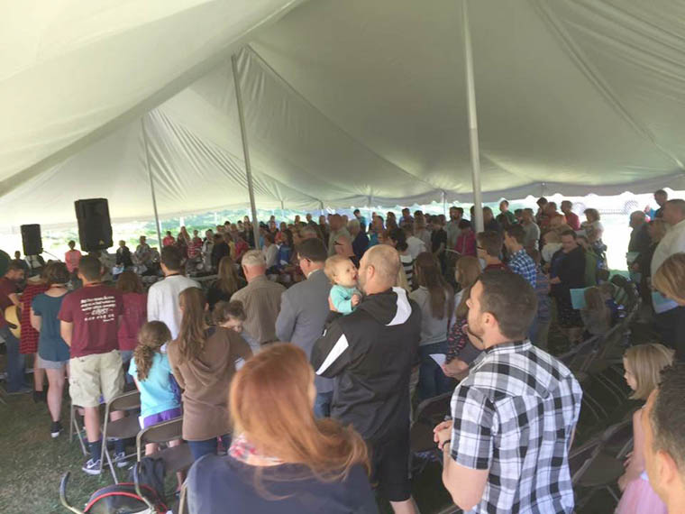 Tent revival refreshes souls in Cicero, Central Square
