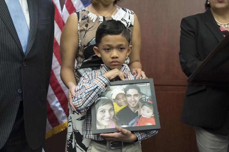 DEPORTATION NEWS CONFERENCE HILL