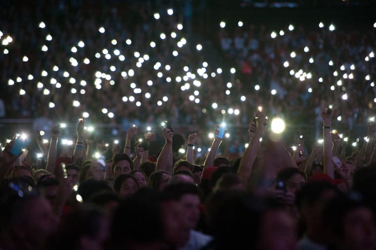 Australian archbishop urges youth to be spiritual flamethrowers
