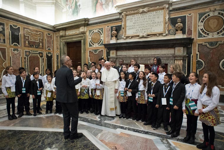 Pope: Coldest hearts can be warmed by Christmas cheer