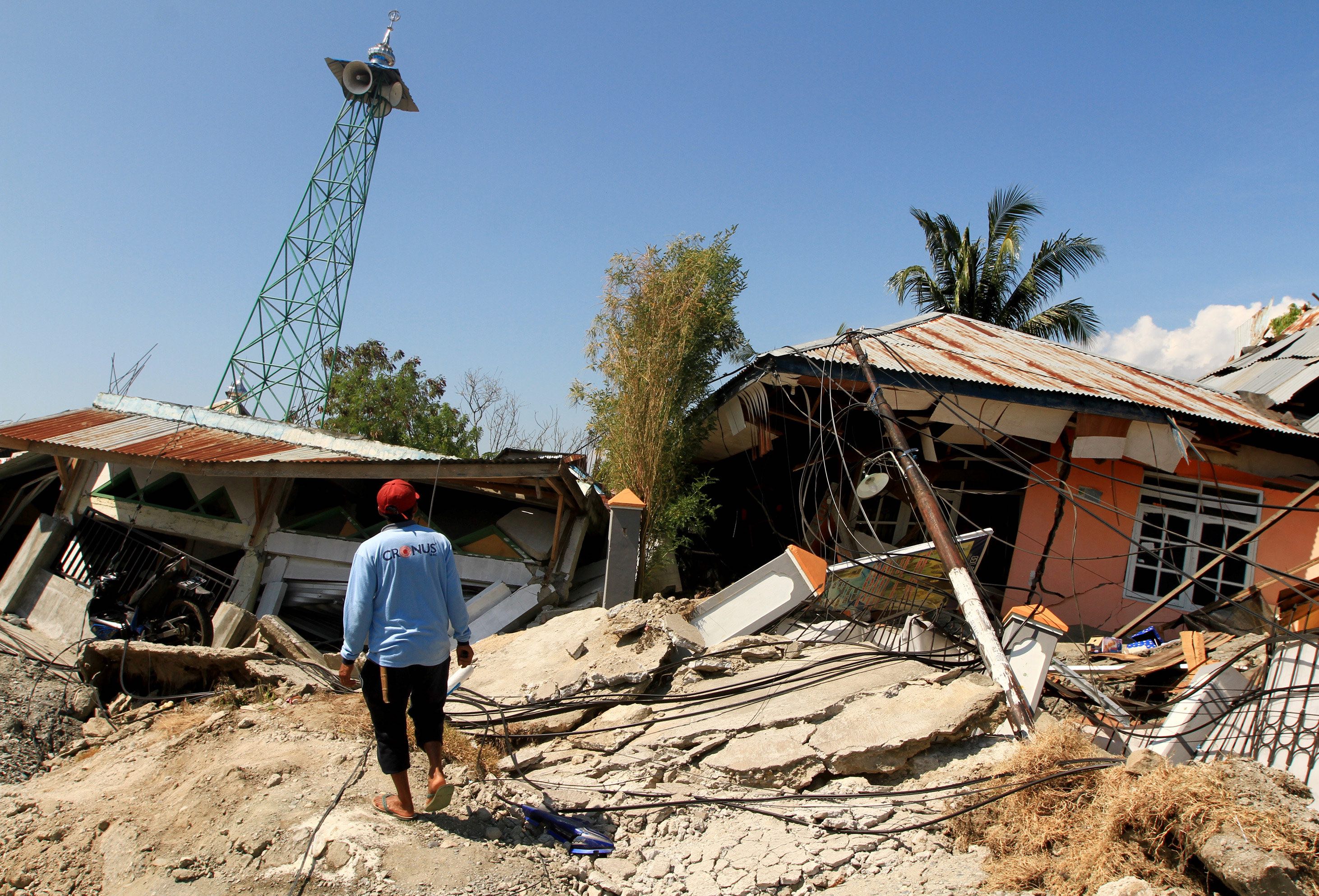 INDONESIA DEADLY EARTHQUAKE TSUNAMI