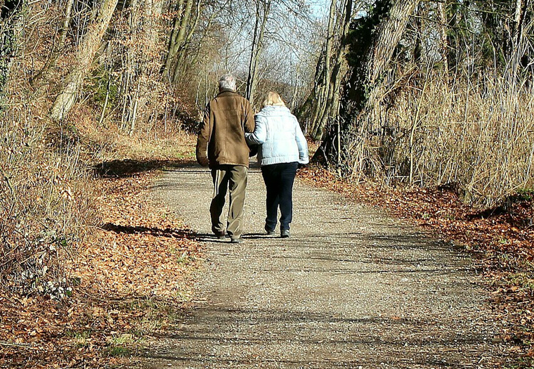 old couple walking_pixabay