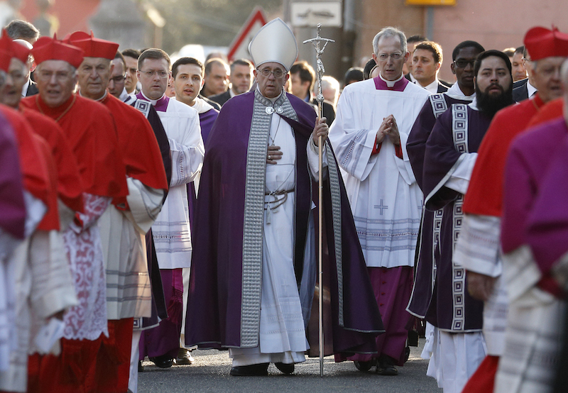 Lent begins with reminder of all that fades away, pope says
