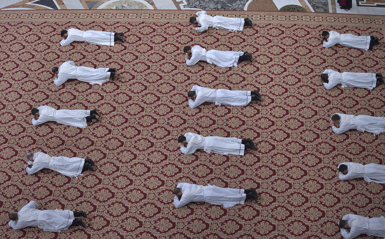 Be merciful ministers of Christ, pope tells new priests