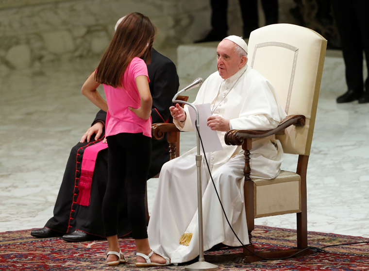 Hypocrisy of ‘spiritual tourism’ destroys the church, pope says