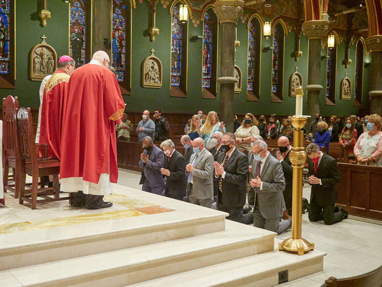 Opening Mass for Synodal Process takes ‘stance of listening’