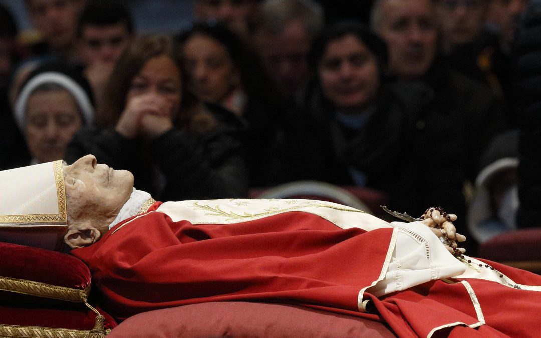 UPDATE: Tens of thousands pay last respects to Pope Benedict in St. Peter’s Basilica