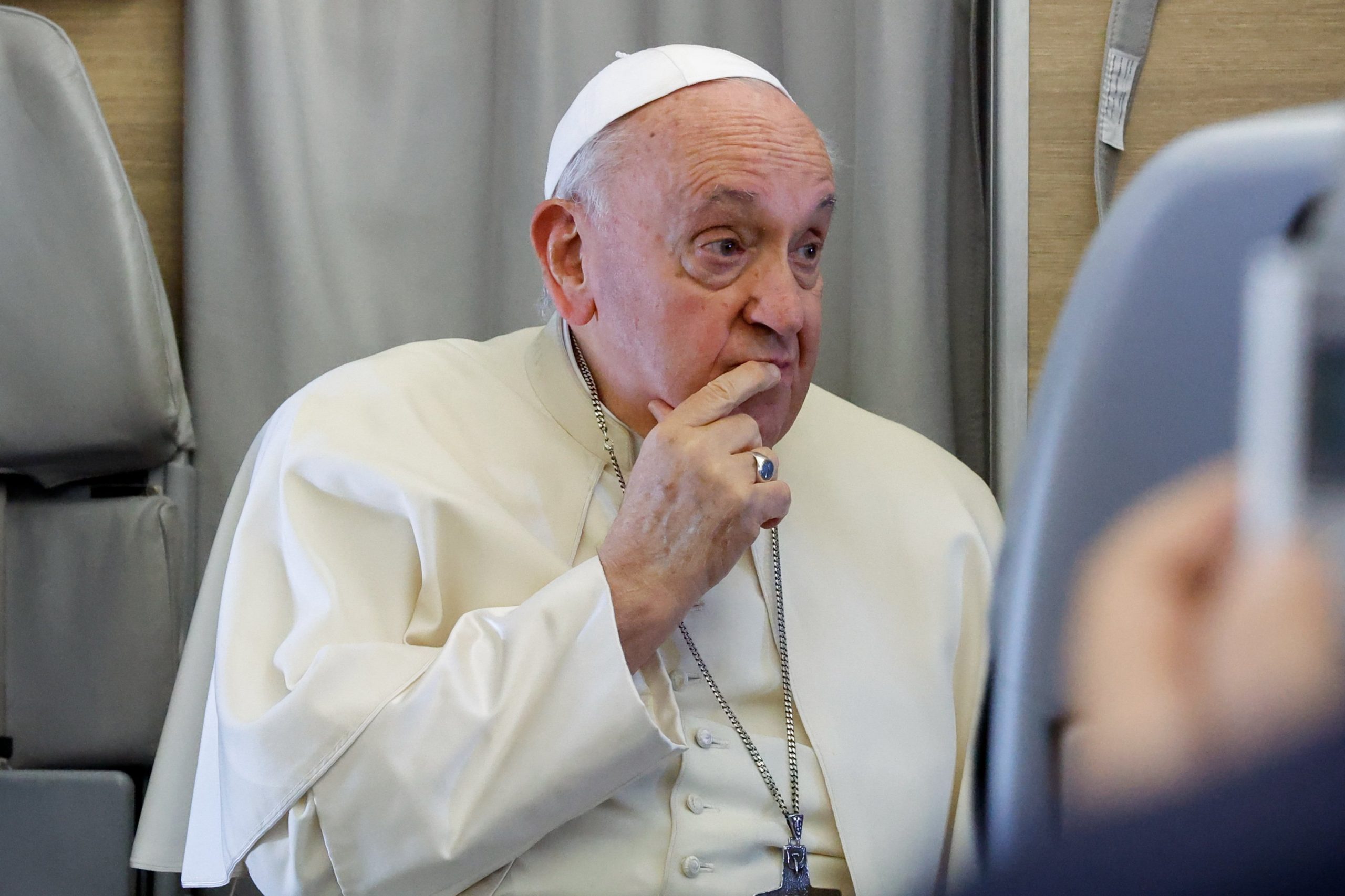 POPE FRANCIS PLANE PRESS CONFERENCE