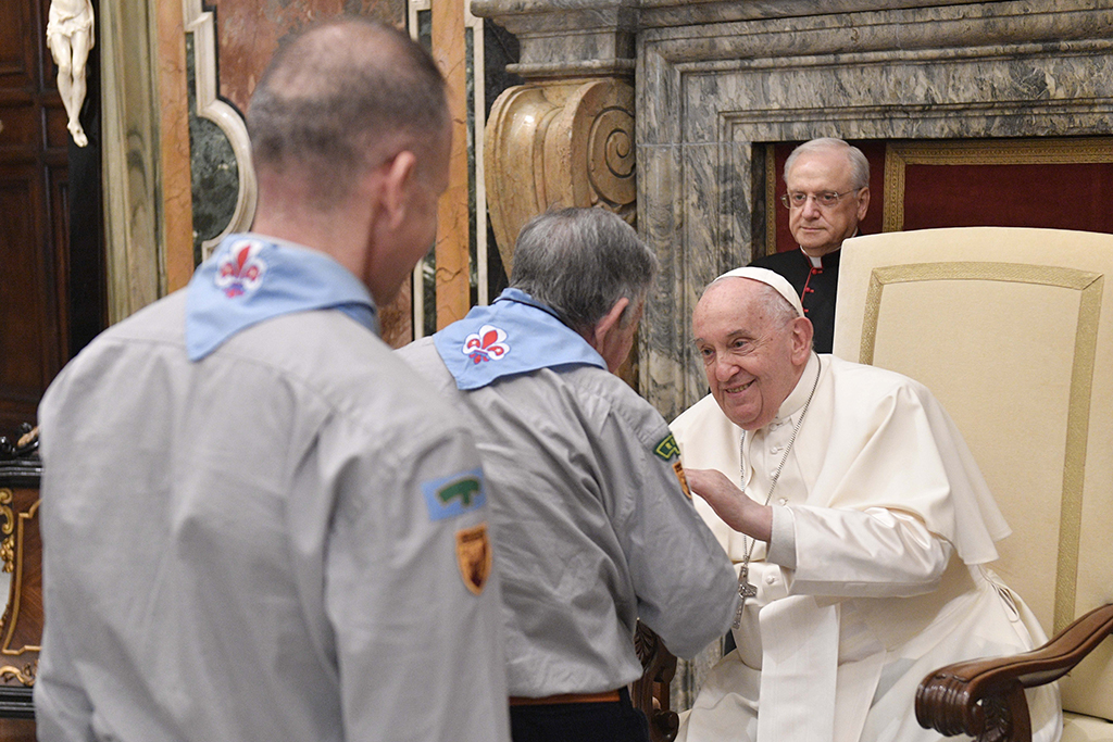 POPE FRANCIS ITALIAN ADULT SCOUTS